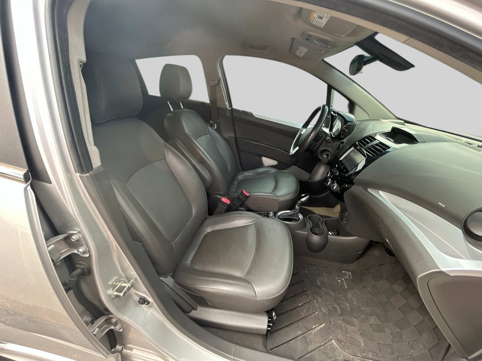 Used 2015 Chevrolet Spark LT FWD image 12