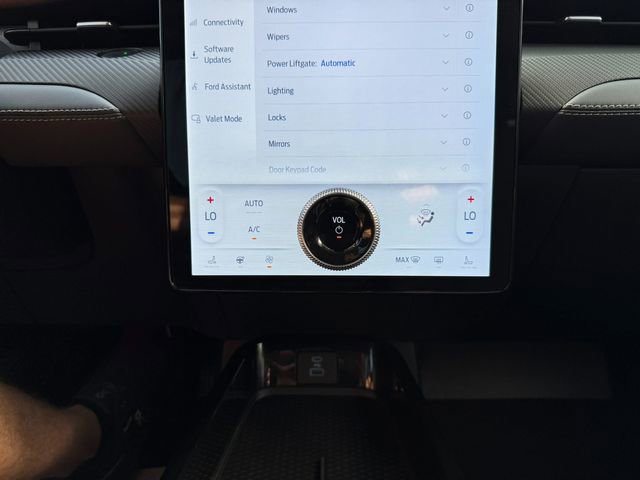 Used 2021 Ford Mustang Mach-E Premium image 36