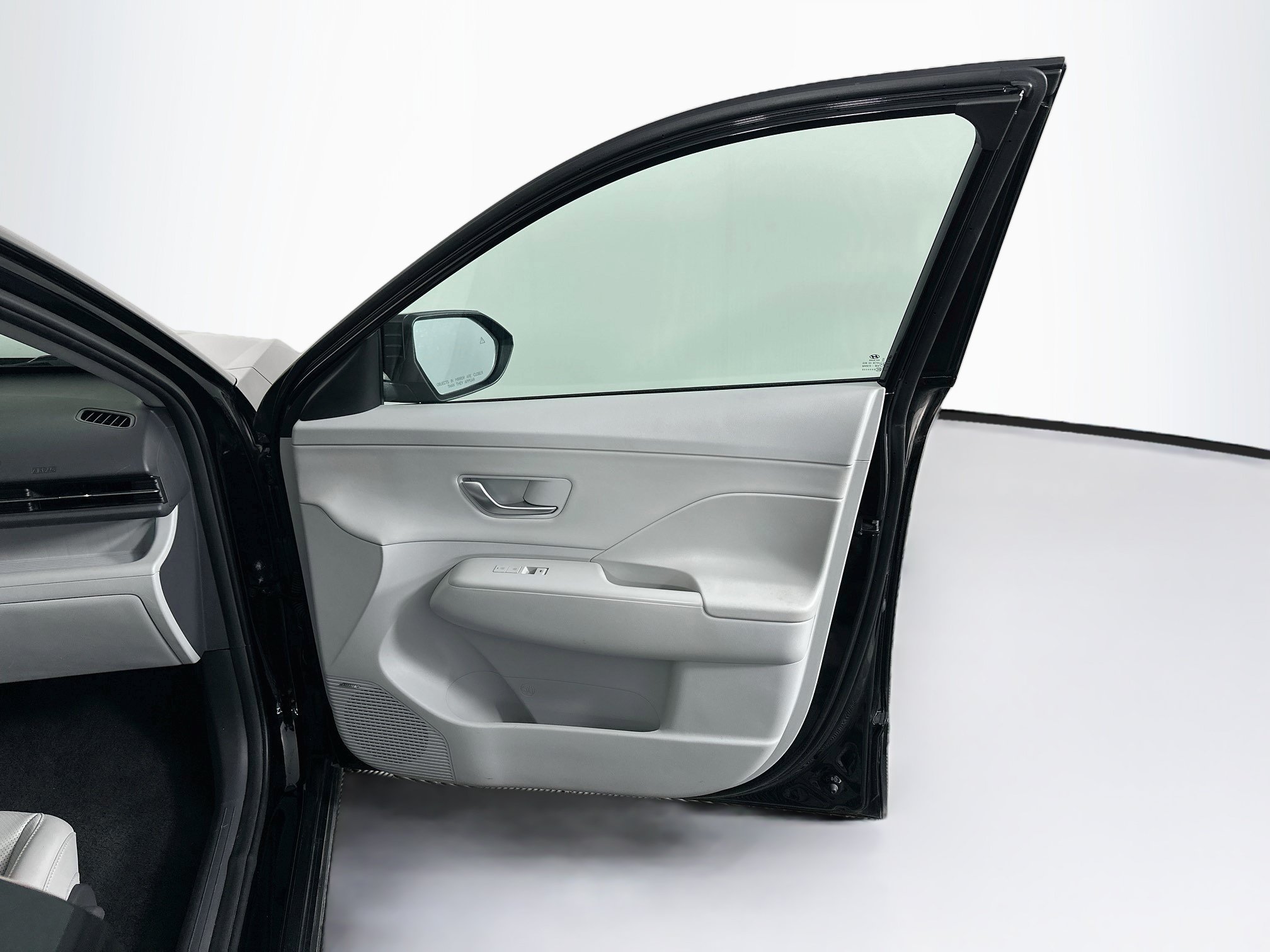 Used 2024 Hyundai Kona Limited FWD image 35