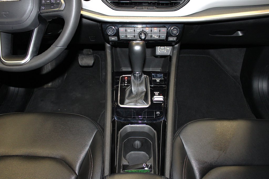 Certified 2025 Jeep Compass Limited AWD/4WD image 23