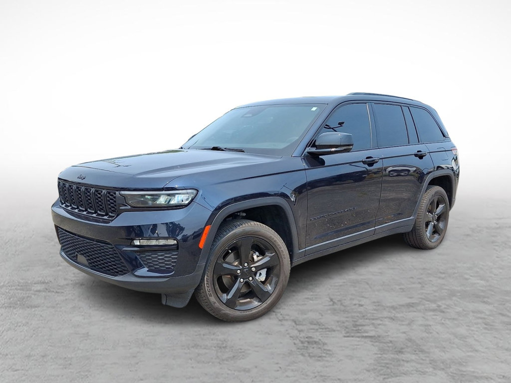 Used 2024 Jeep Grand Cherokee Limited w/ Black Appearance Package AWD/4WD image 1