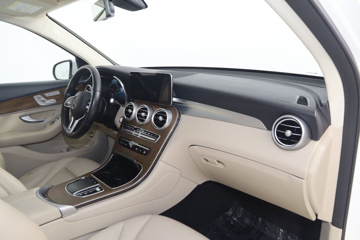 Used 2021 Mercedes-Benz GLC 300 4MATIC image 45