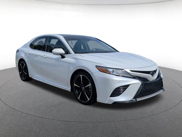 Used 2018 Toyota Camry XSE FWD image 7
