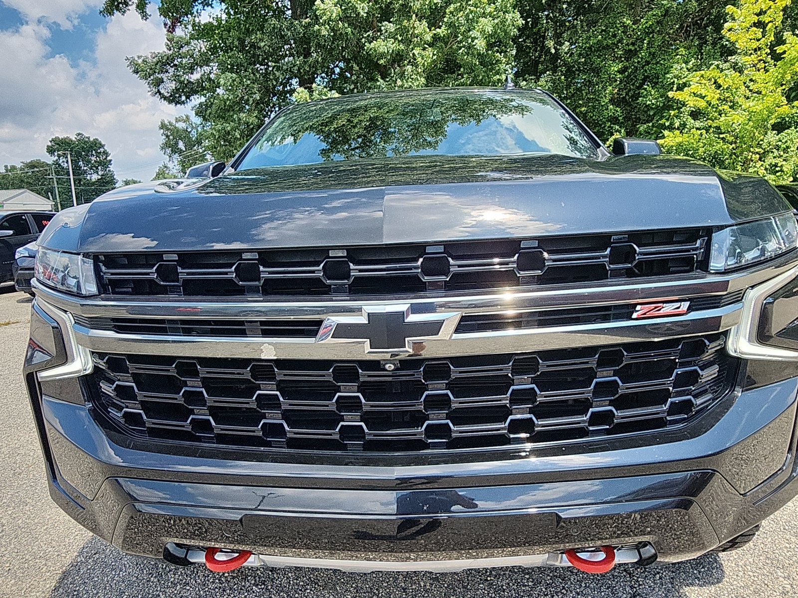 Used 2021 Chevrolet Tahoe Z71 w/ Z71 Signature Package AWD/4WD image 11