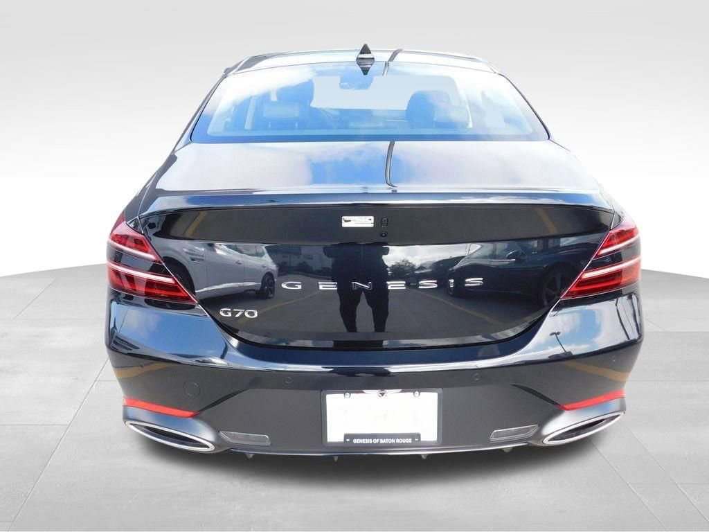 Used 2026 Genesis G70 2.5T Prestige image 9