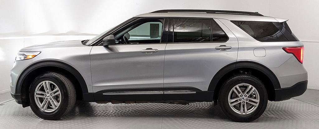 Certified 2023 Ford Explorer XLT AWD/4WD image 5