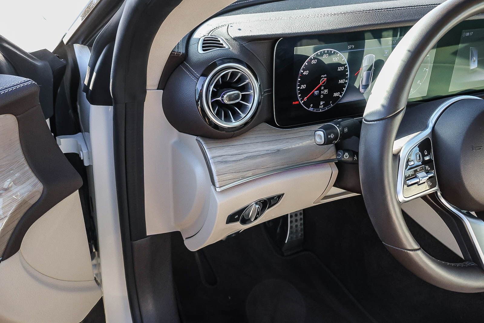 Used 2020 Mercedes-Benz E 450 Coupe image 31