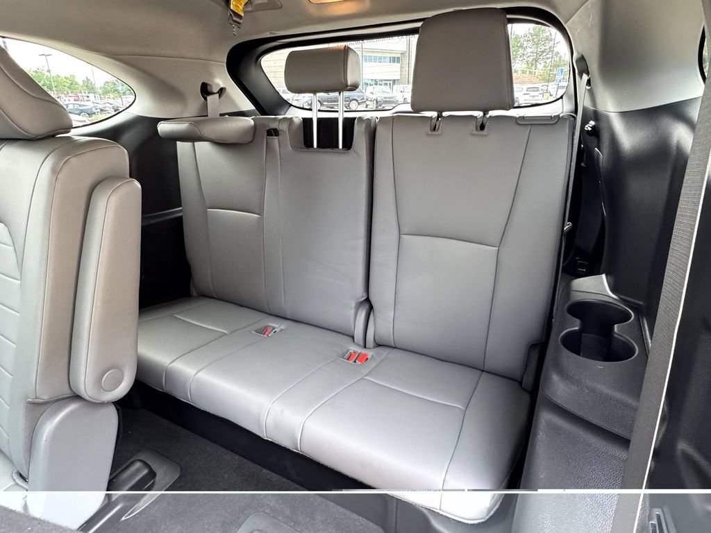 Used 2023 Toyota Highlander XLE AWD/4WD image 31