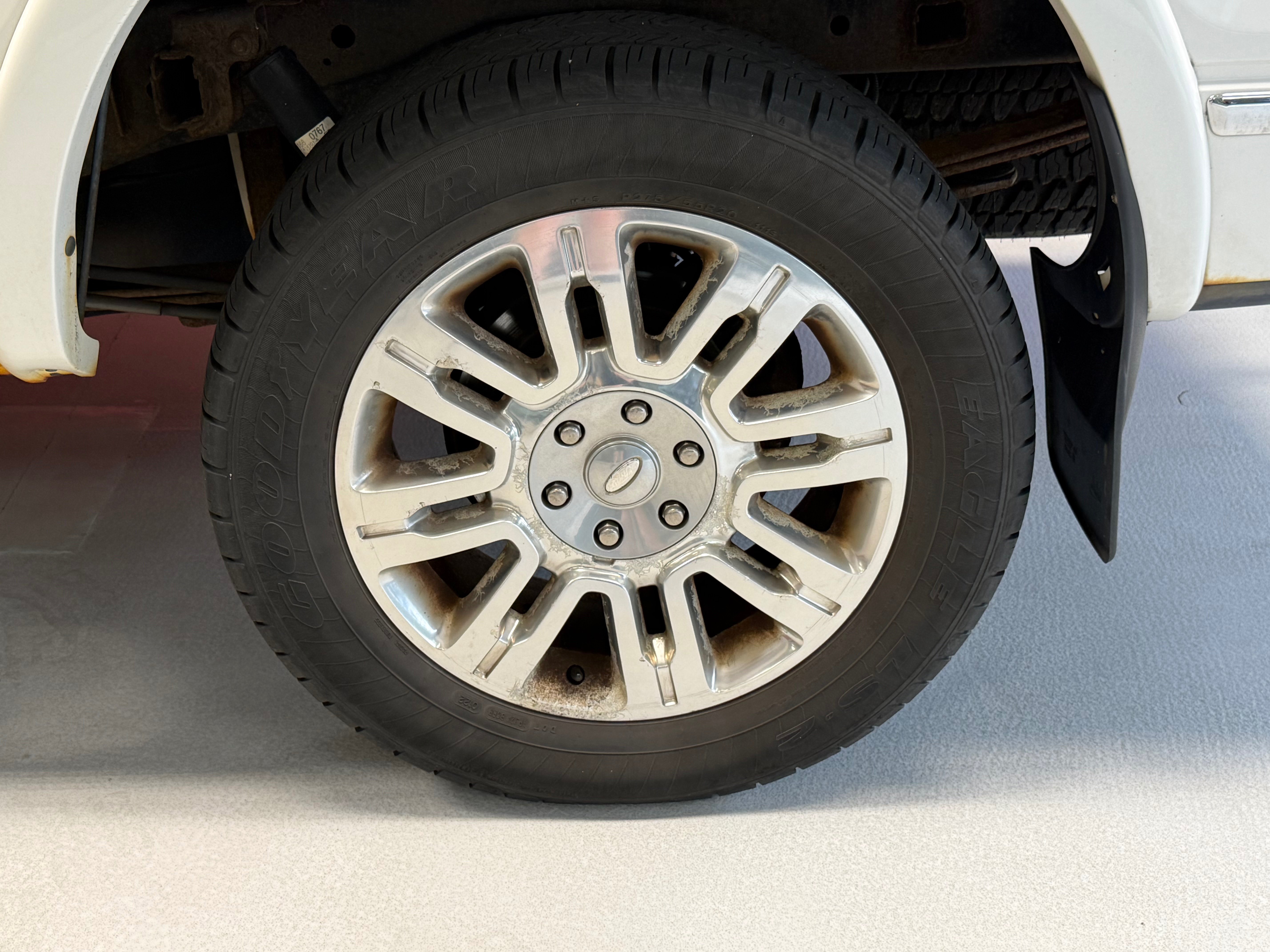 Used 2012 Ford F150 Platinum AWD/4WD image 3