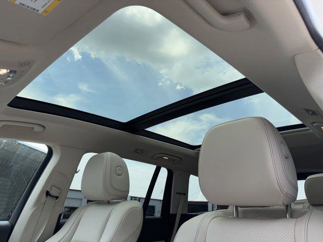 Certified 2022 Mercedes-Benz GLS 450 GLS 450 w/ AMG Line Exterior image 13