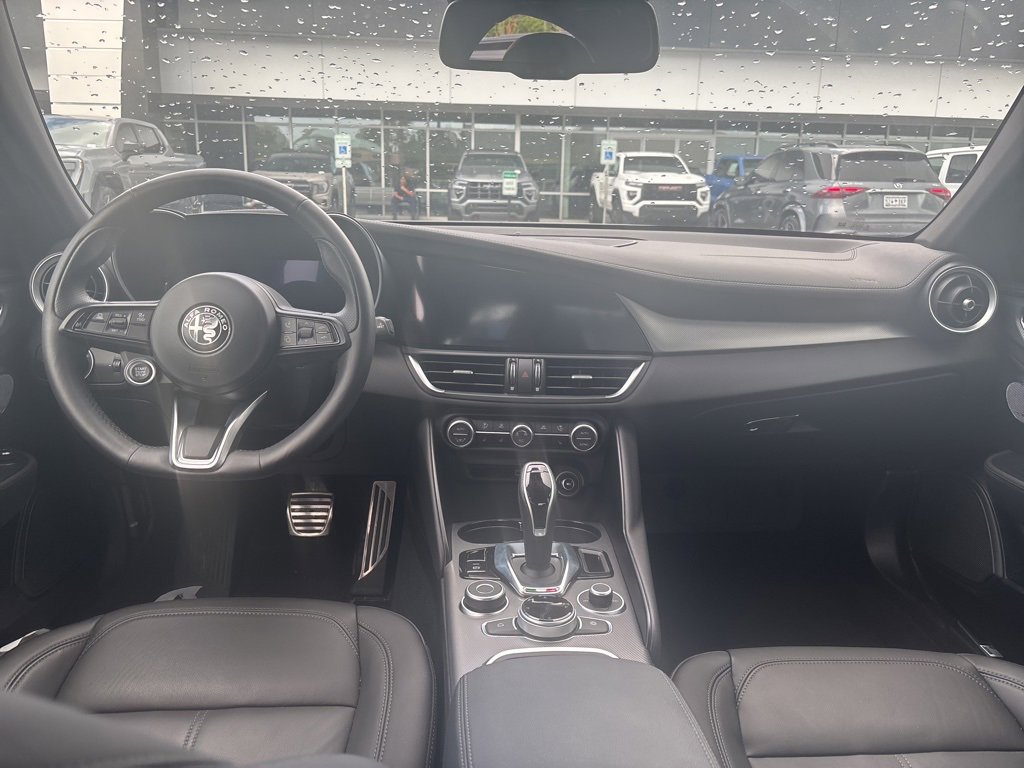 Used 2024 Alfa Romeo Giulia Ti image 29
