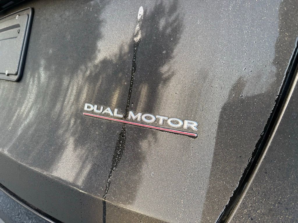 Used 2023 Tesla Model Y Performance image 12