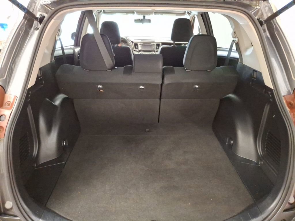 Used 2013 Toyota RAV4 XLE image 13