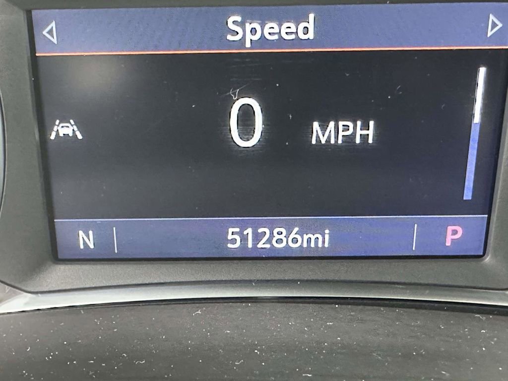 Used 2024 GMC Terrain SLT image 39