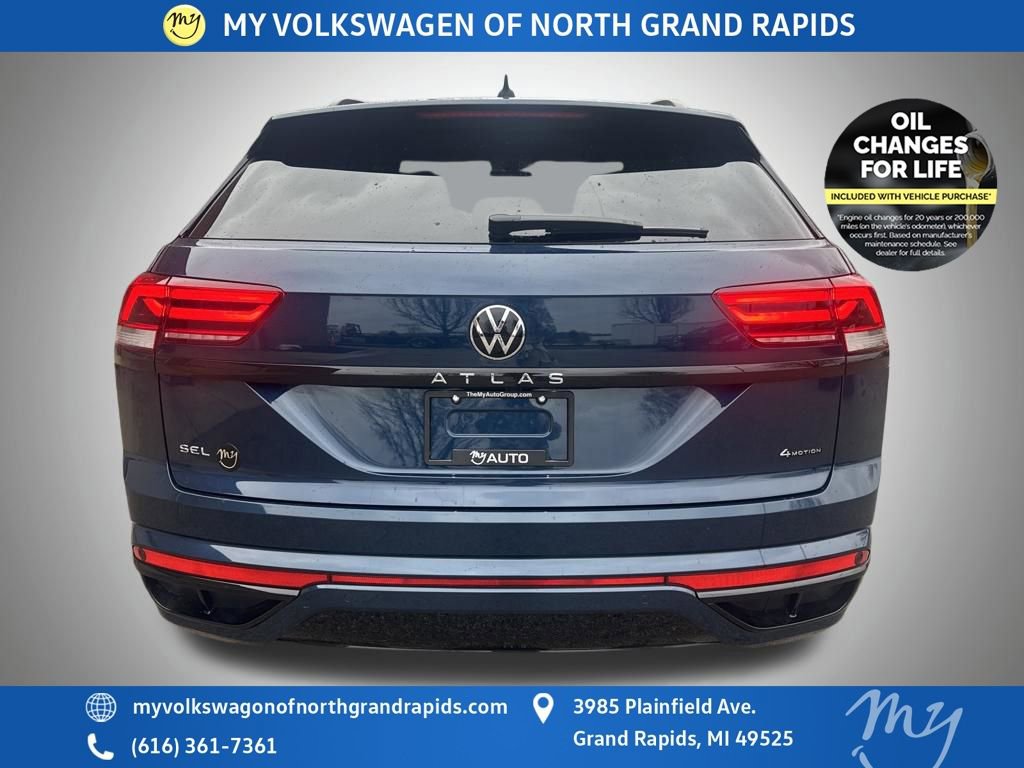 Certified 2023 Volkswagen Atlas Cross Sport SEL R-Line AWD/4WD image 7