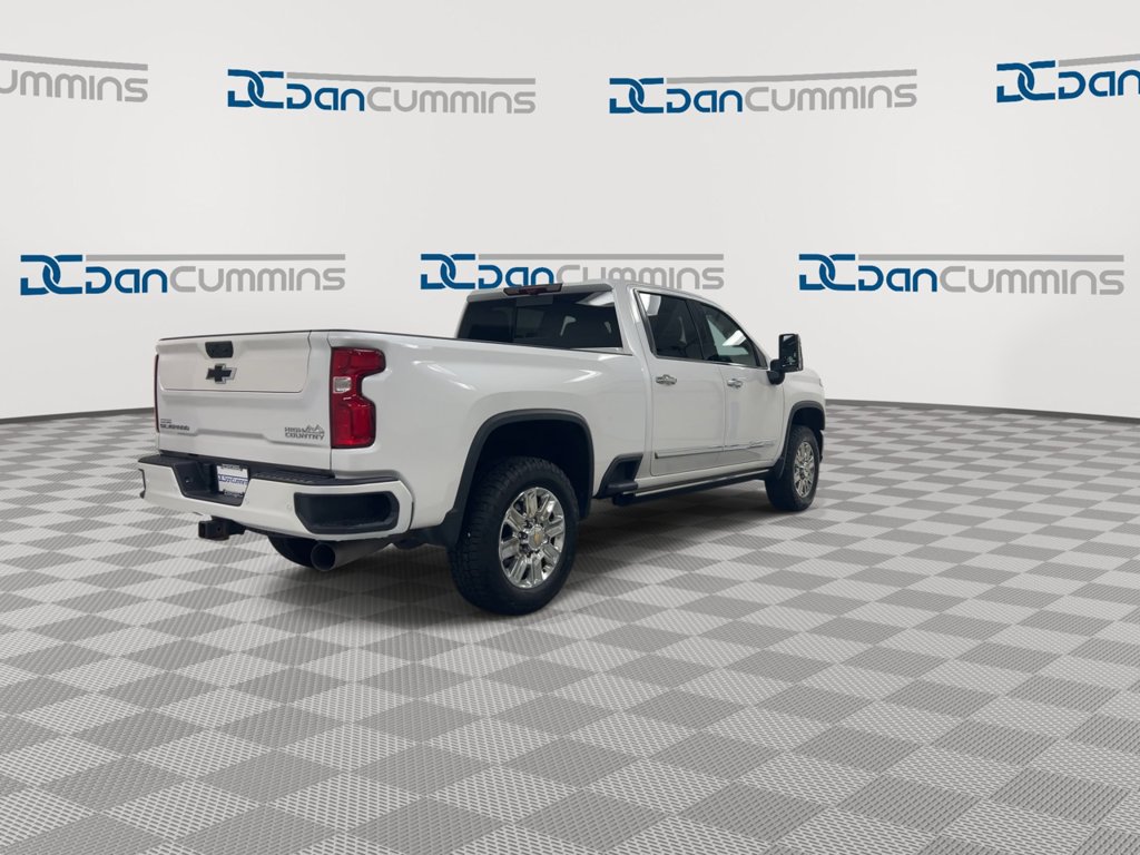 Used 2024 Chevrolet Silverado 2500 High Country w/ Technology Package AWD/4WD image 8