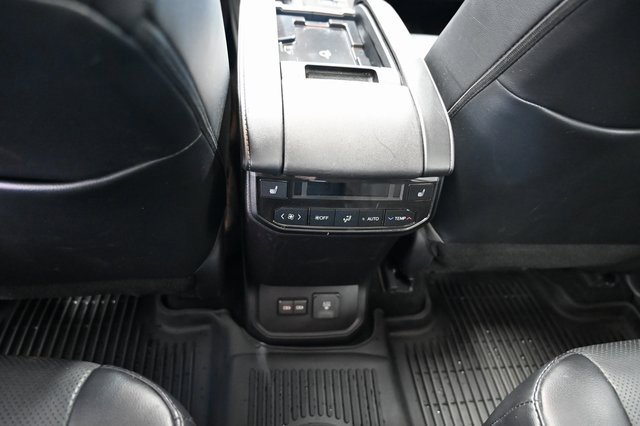 Used 2022 Toyota Highlander Platinum image 29