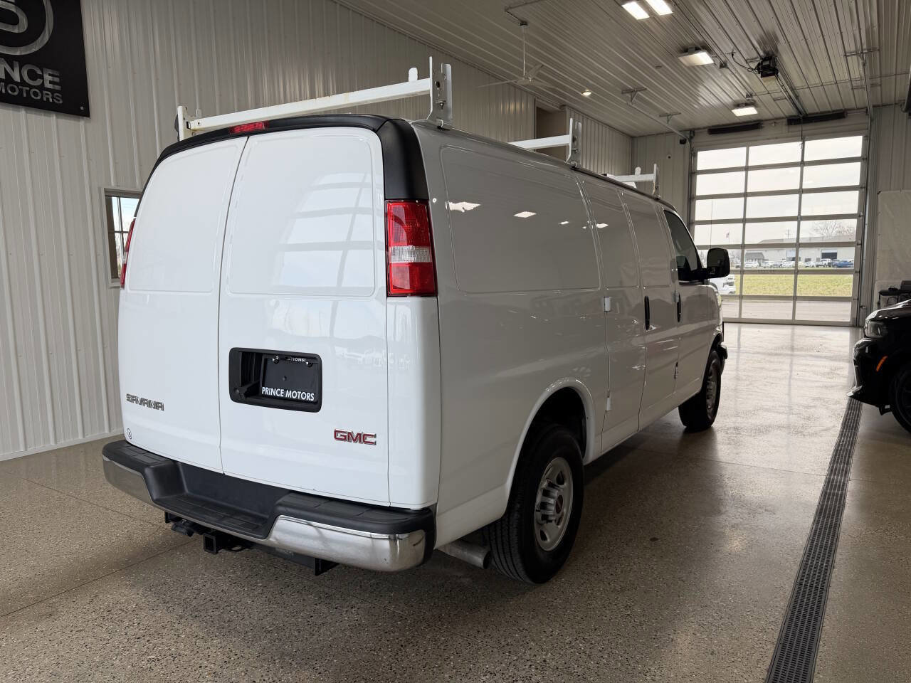 Used 2023 GMC Savana 2500 w/ Driver Convenience Package image 5
