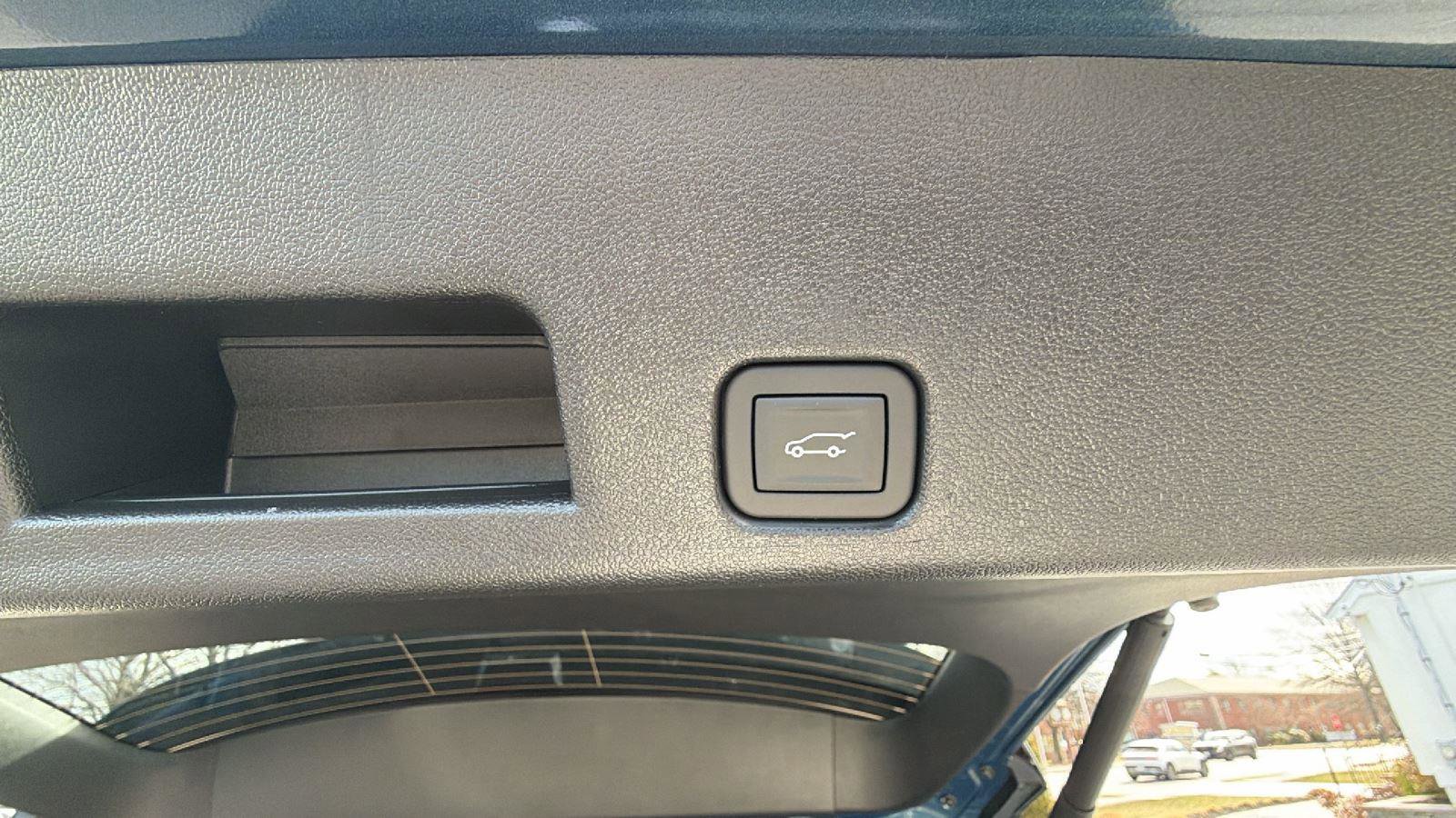 New 2026 GMC Acadia Denali w/ Super Cruise Package image 12