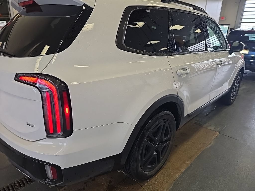 Used 2024 Kia Telluride EX X-Line AWD/4WD image 3