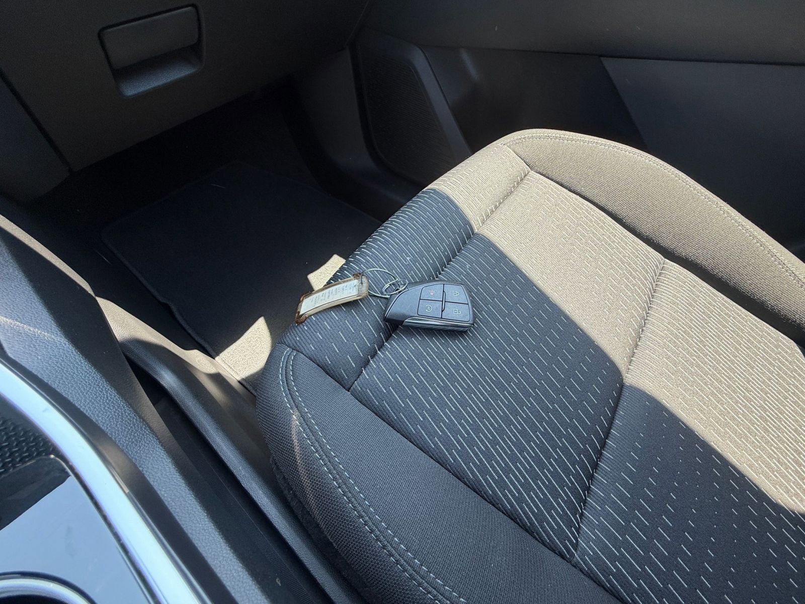 Used 2025 Chevrolet Equinox LT FWD image 22