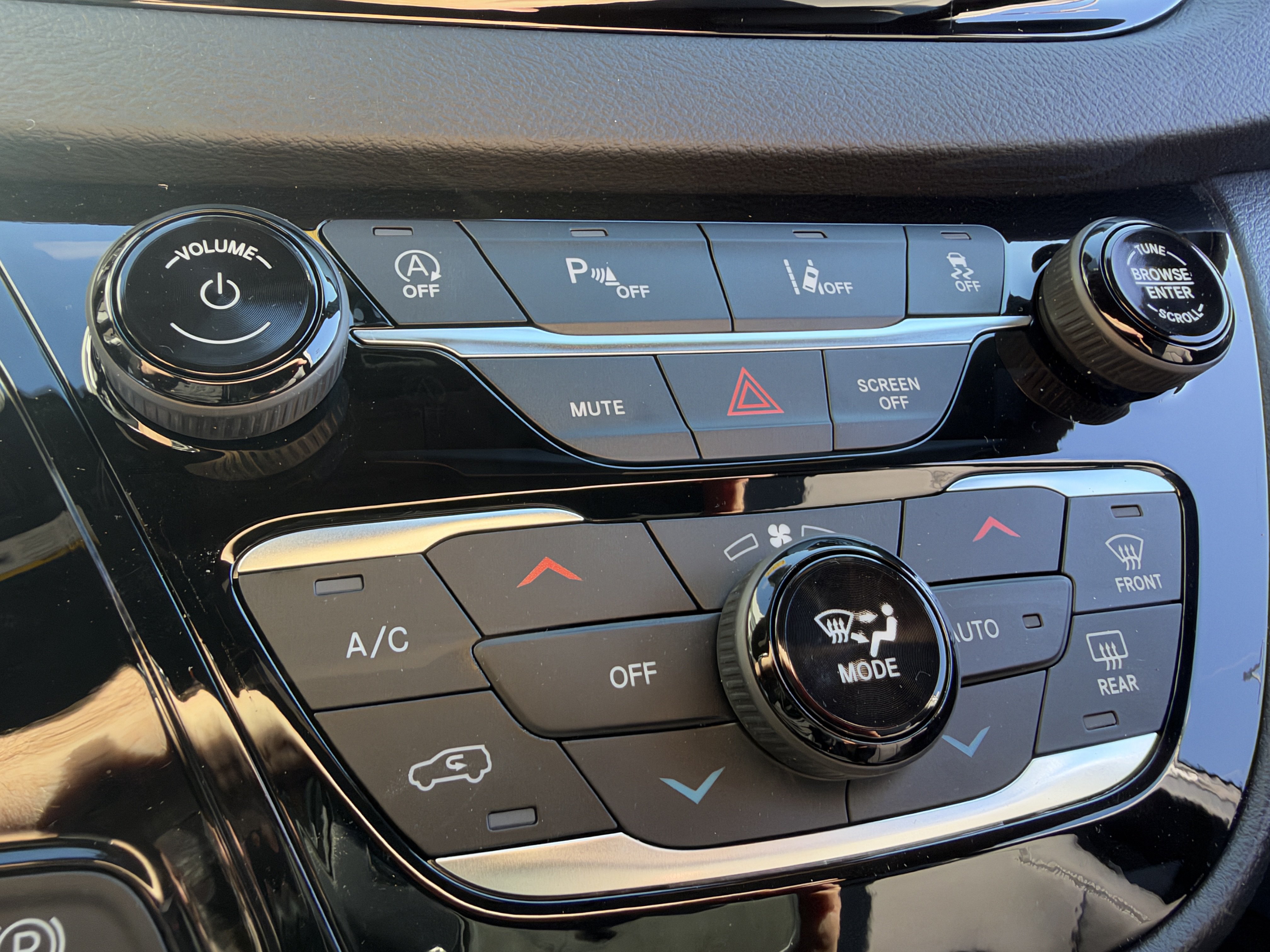New 2027 Chrysler Pacifica LX FWD image 38