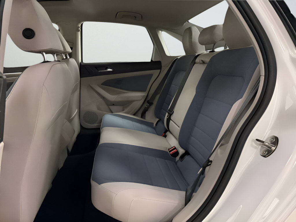 New 2026 Volkswagen Jetta SE FWD image 17