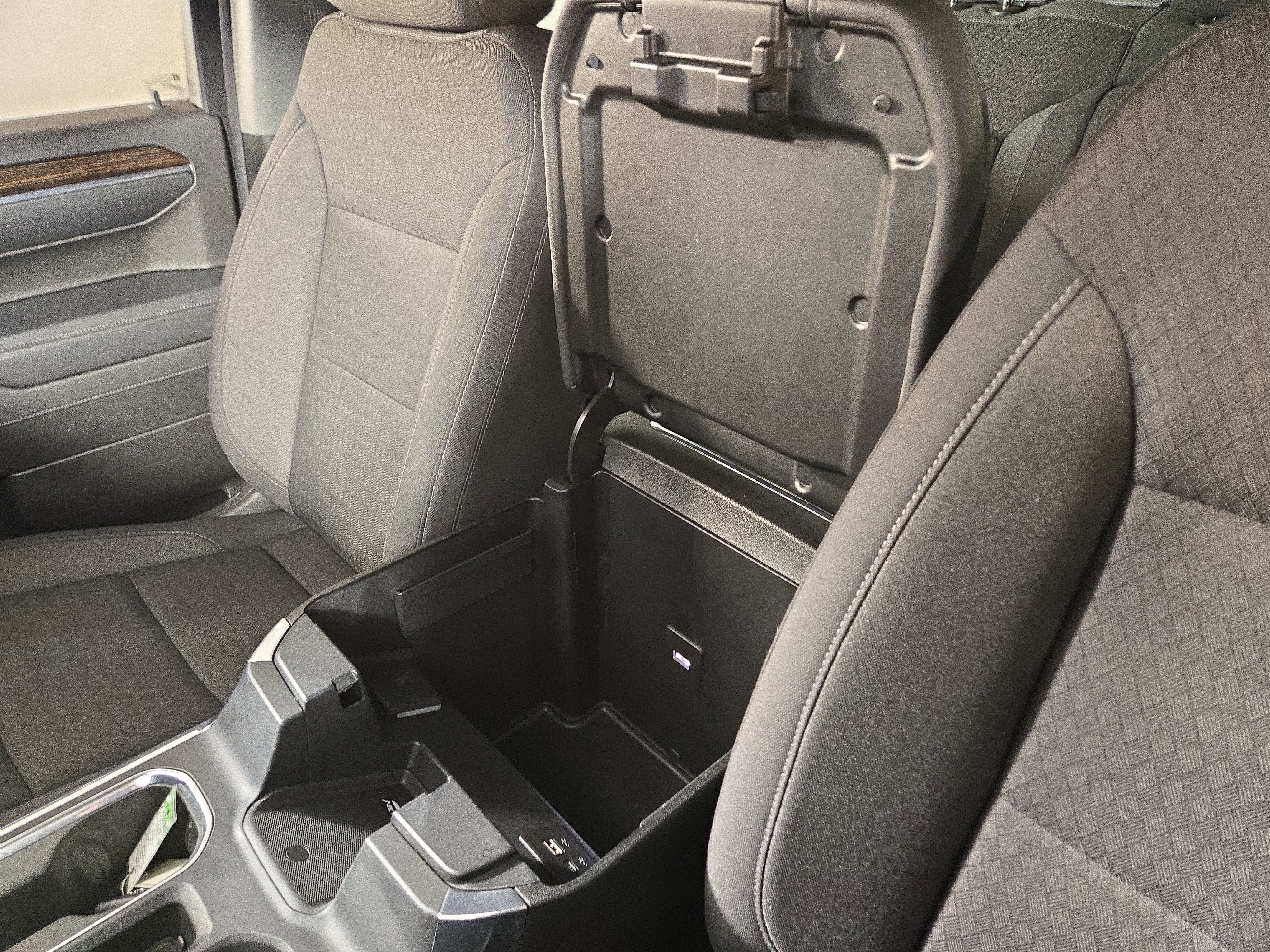 Certified 2024 GMC Sierra 1500 Elevation w/ Preferred Package image 28