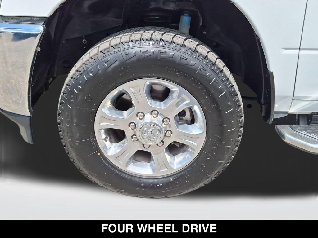 Used 2024 RAM 2500 Big Horn w/ Off Road Package AWD/4WD image 11
