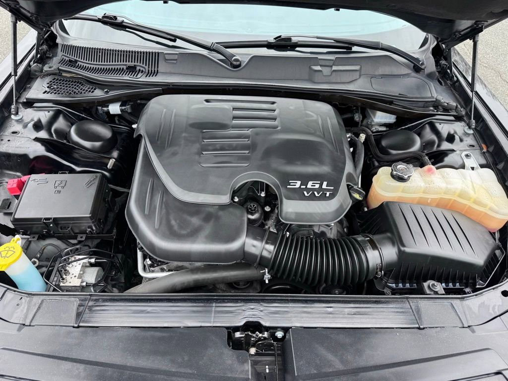 Used 2023 Dodge Challenger SXT image 28