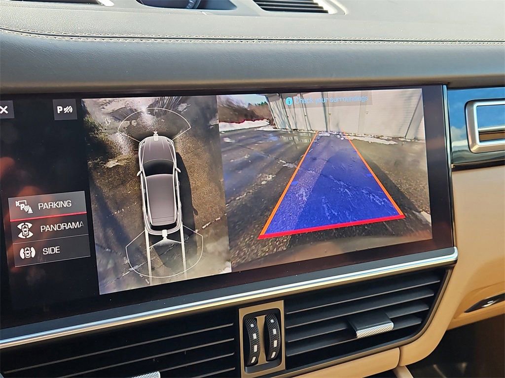 Used 2021 Porsche Cayenne Turbo image 15