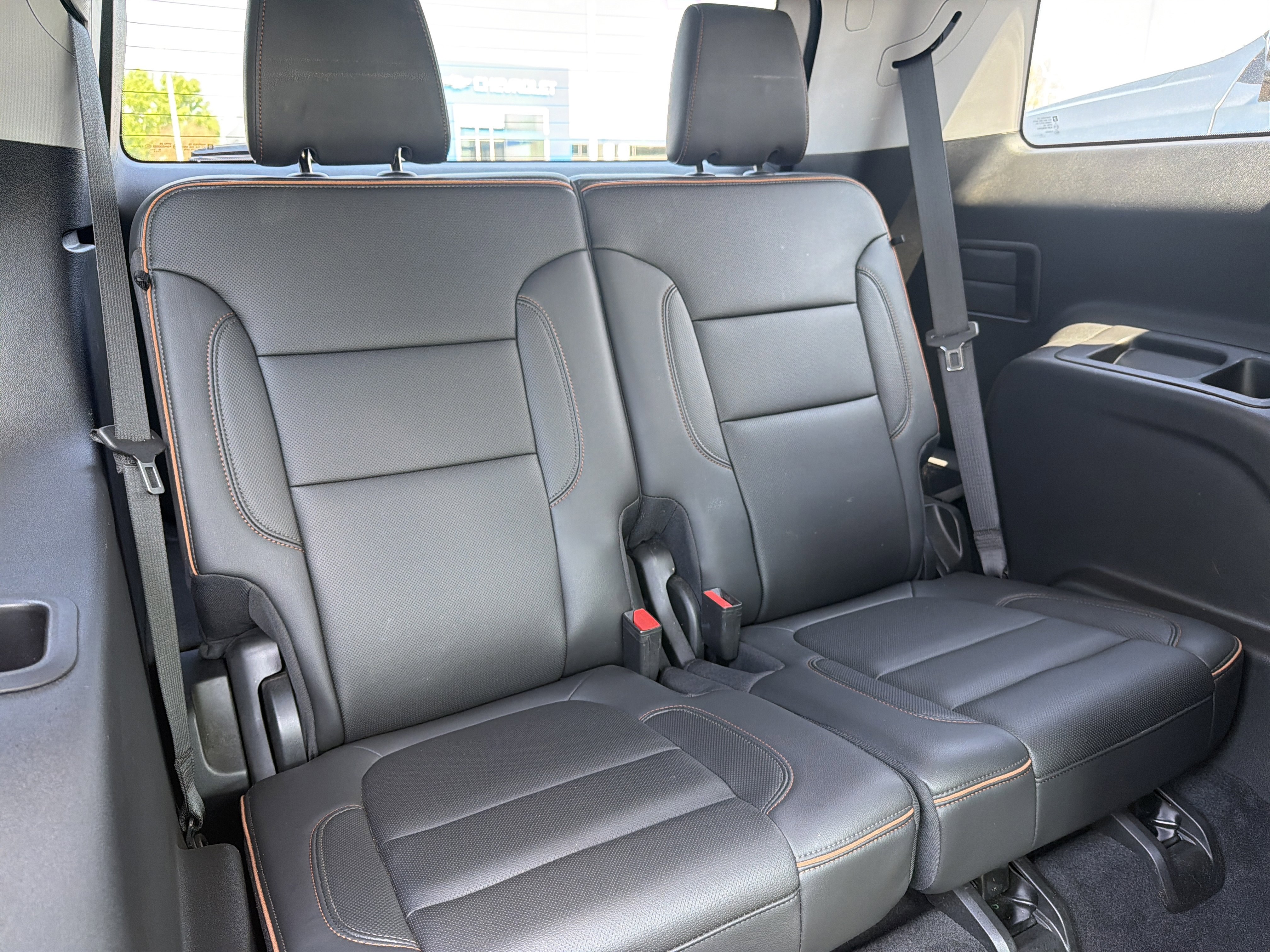 Used 2023 GMC Acadia AT4 w/ Technology Package AWD/4WD image 32