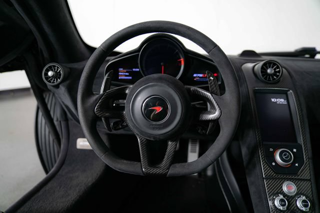 Used 2016 McLaren 675LT Coupe RWD image 18