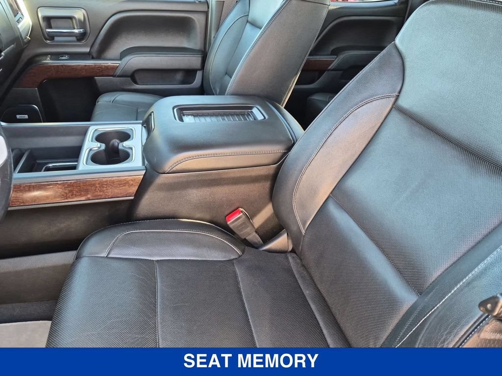 Used 2019 GMC Sierra 2500 SLT w/ Duramax Plus Package AWD/4WD image 12