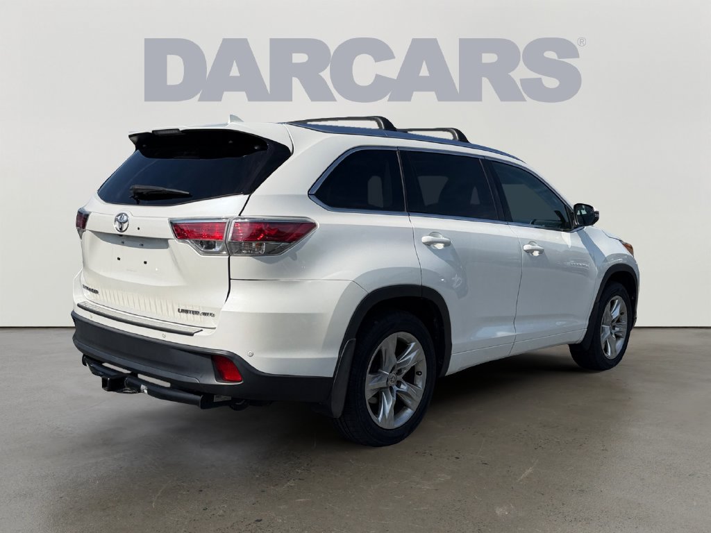 Used 2015 Toyota Highlander Limited w/ Driver Technology Package AWD/4WD image 6