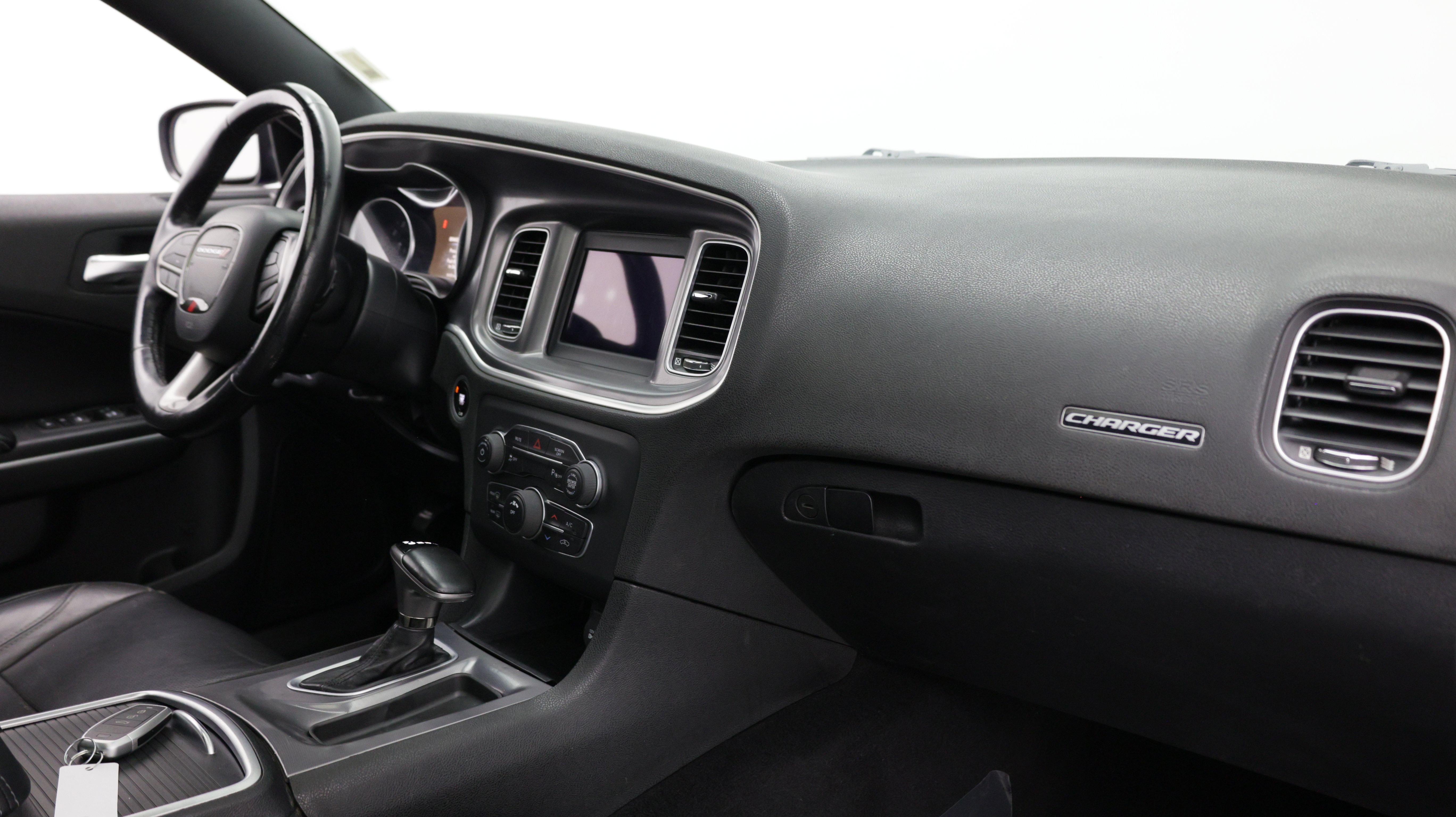 Used 2020 Dodge Charger SXT w/ Leather Interior Group RWD image 47