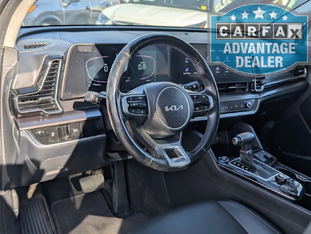 Used 2025 Kia Sportage EX FWD image 4