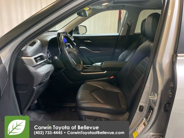 Used 2023 Toyota Highlander XLE image 15
