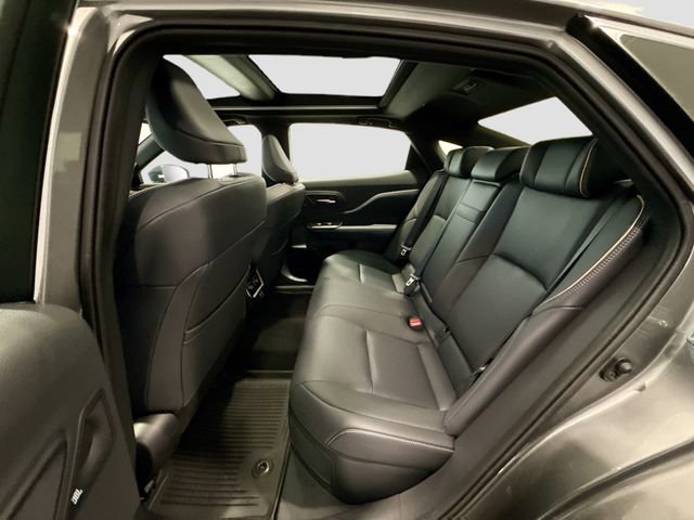New 2025 Toyota Crown Platinum AWD/4WD image 21
