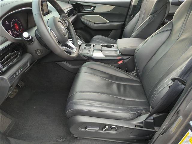 Used 2023 Acura MDX SH-AWD w/ Technology Package image 16