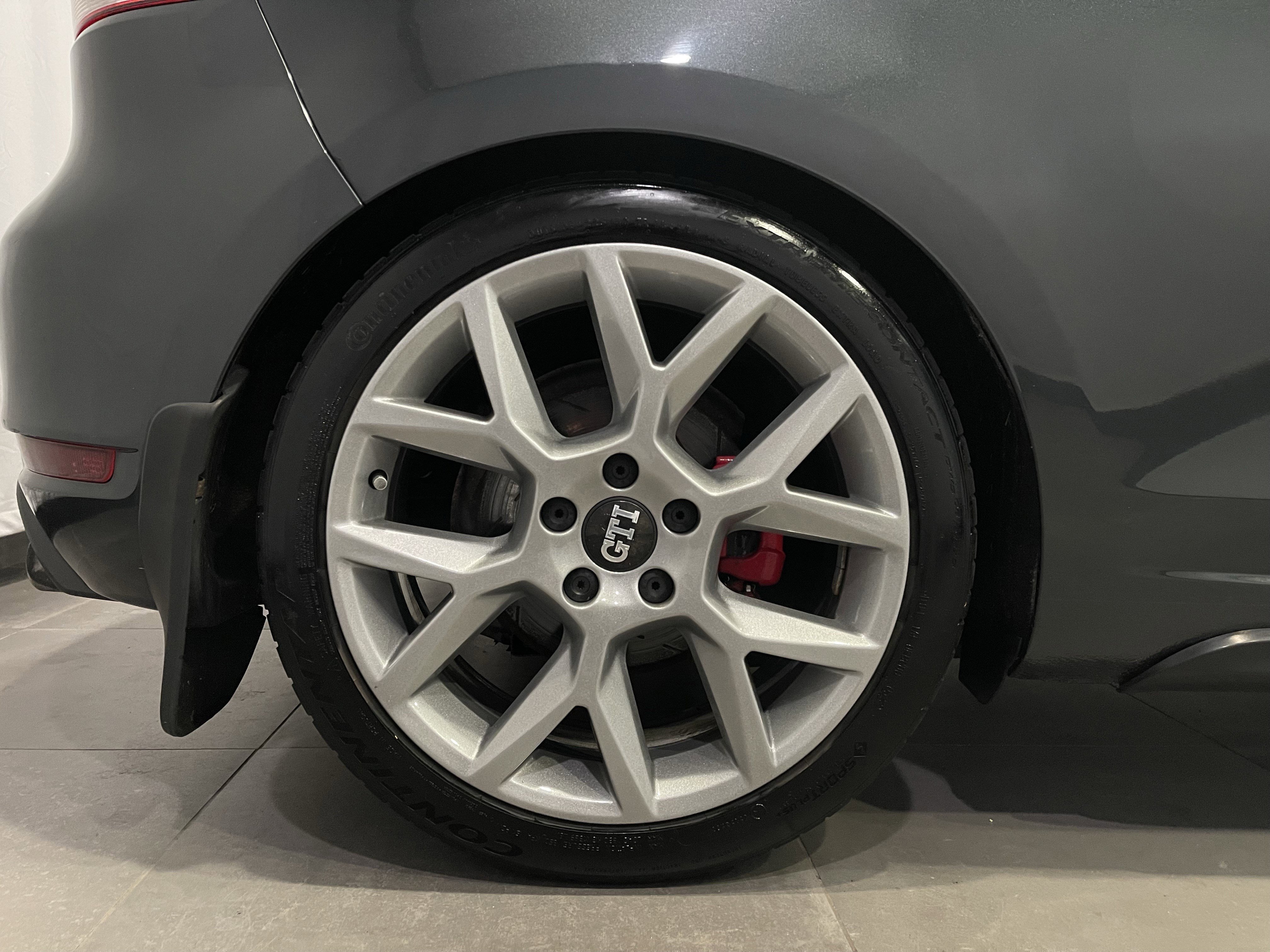 Used 2013 Volkswagen GTI 2-Door FWD image 9