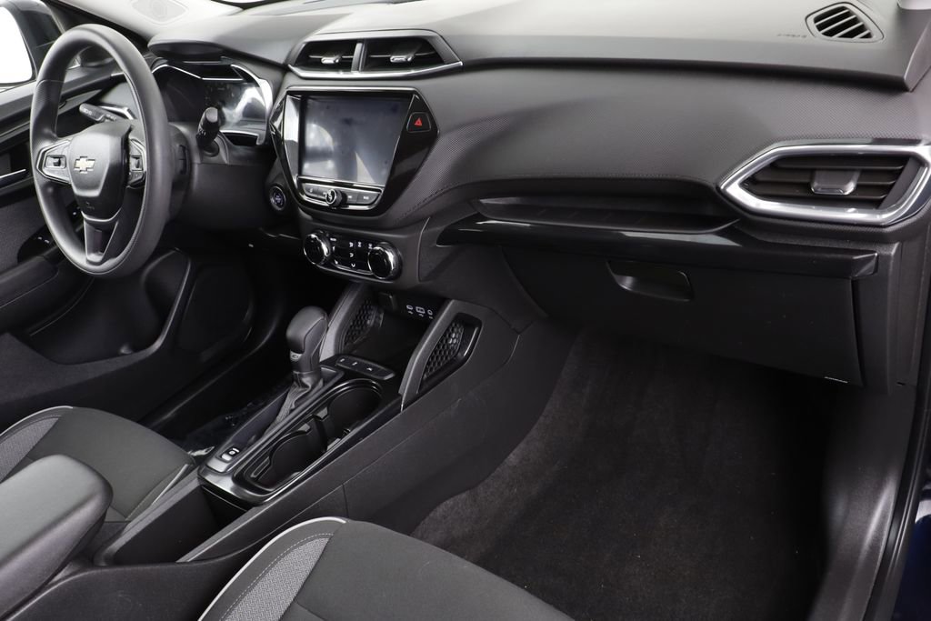 Used 2021 Chevrolet TrailBlazer LT w/ Convenience Package image 20