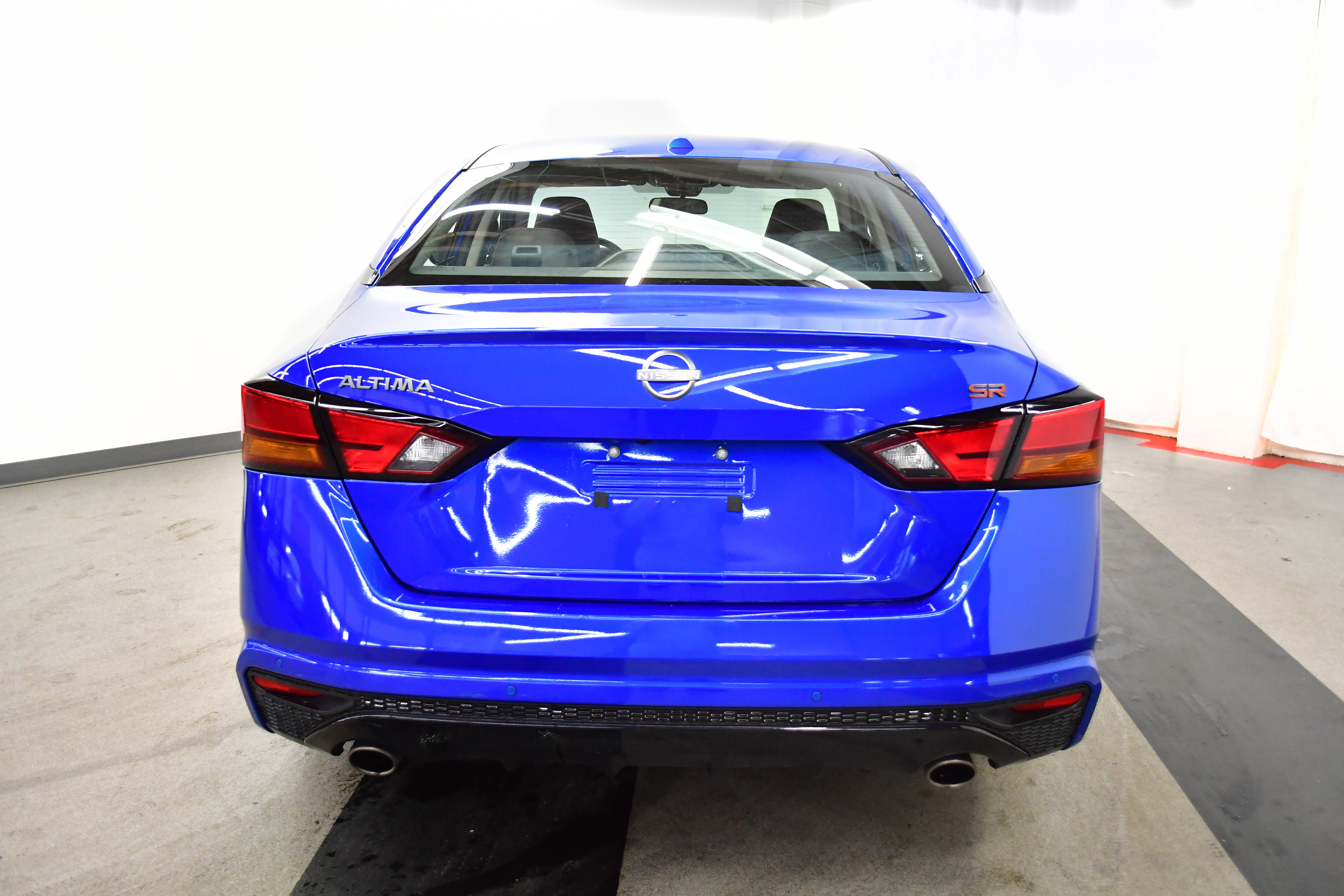 Used 2025 Nissan Altima 2.5 SR image 6