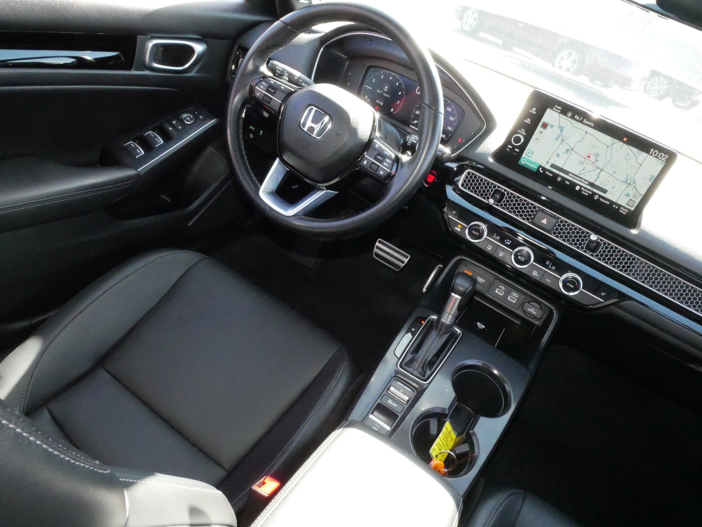 Used 2024 Honda Civic Sport Touring image 9