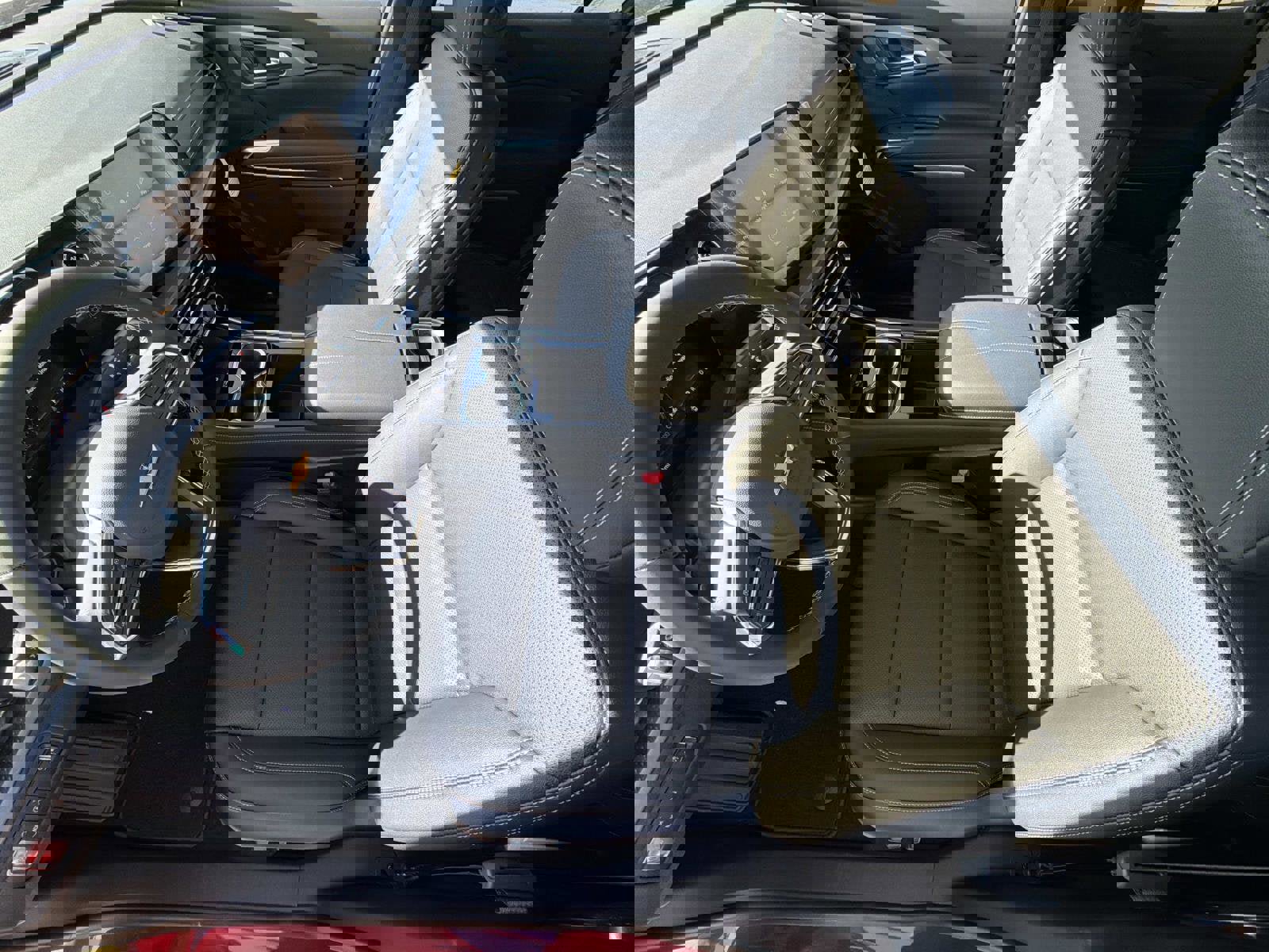 New 2026 Chevrolet Traverse LT image 3