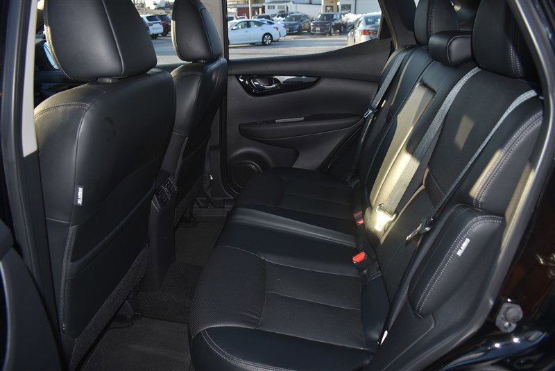 Used 2022 Nissan Rogue Sport SL image 23