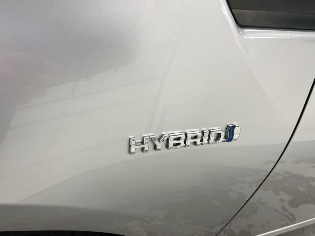 Used 2017 Toyota Prius Two FWD image 25