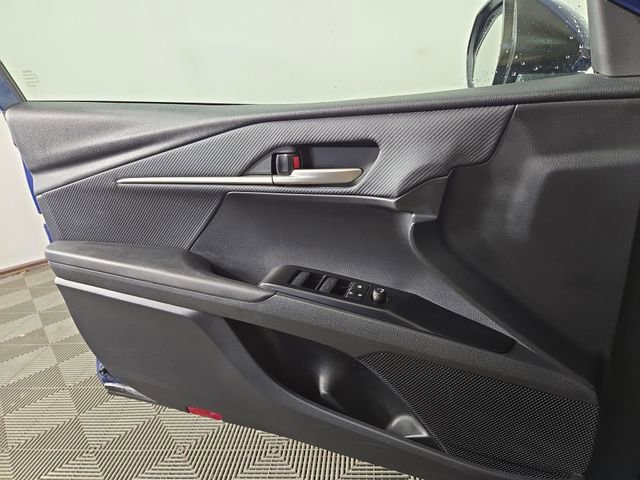 Used 2025 Toyota Camry SE image 29