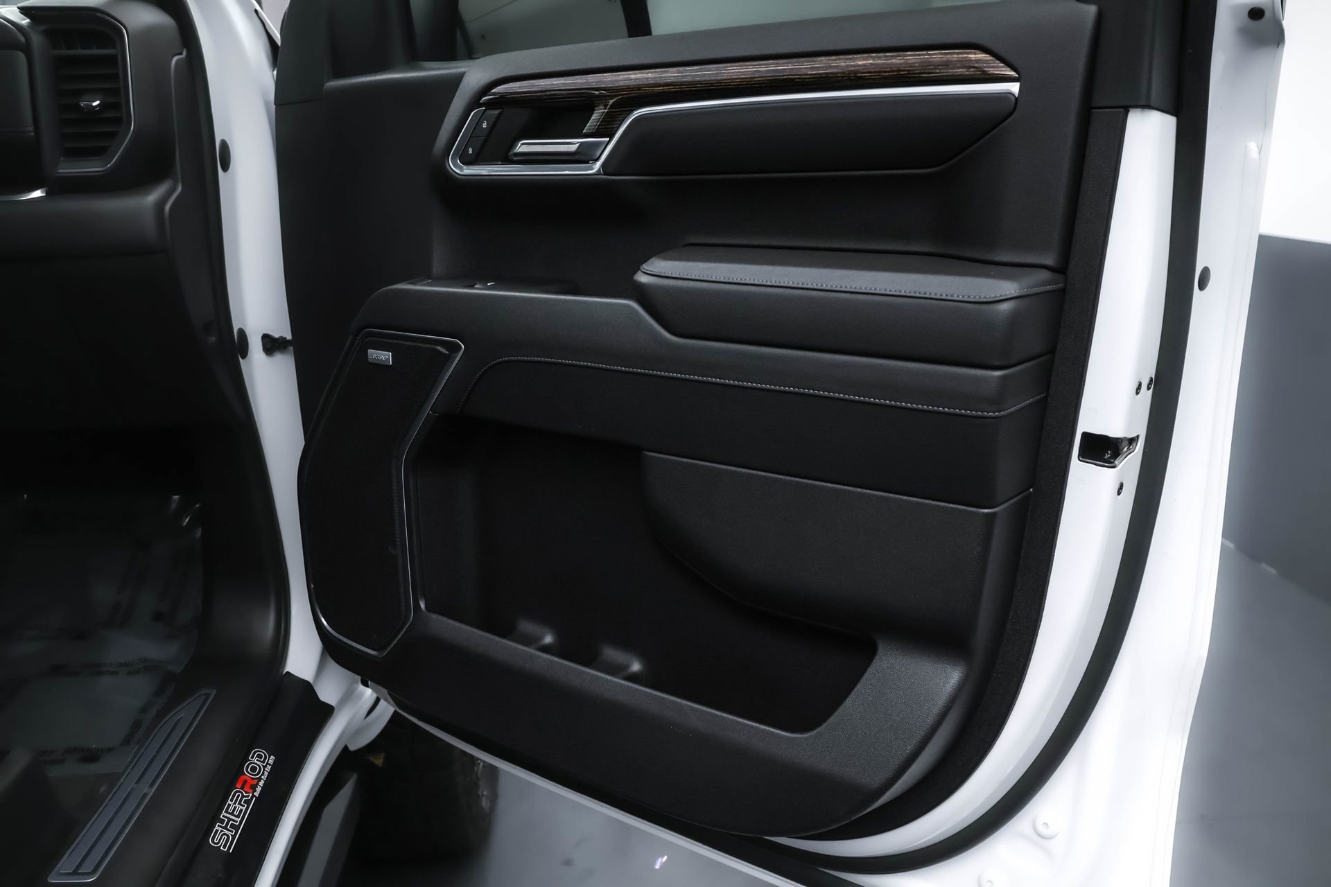 Used 2023 GMC Sierra 1500 Elevation w/ Preferred Package image 39