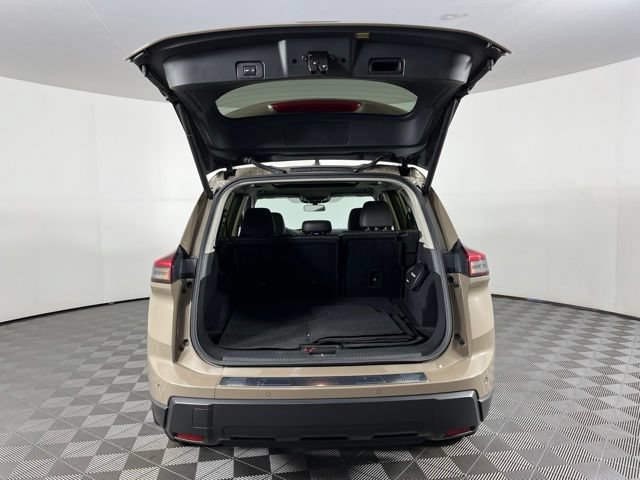Used 2024 Nissan Rogue SV w/ SV Premium Package AWD/4WD image 49